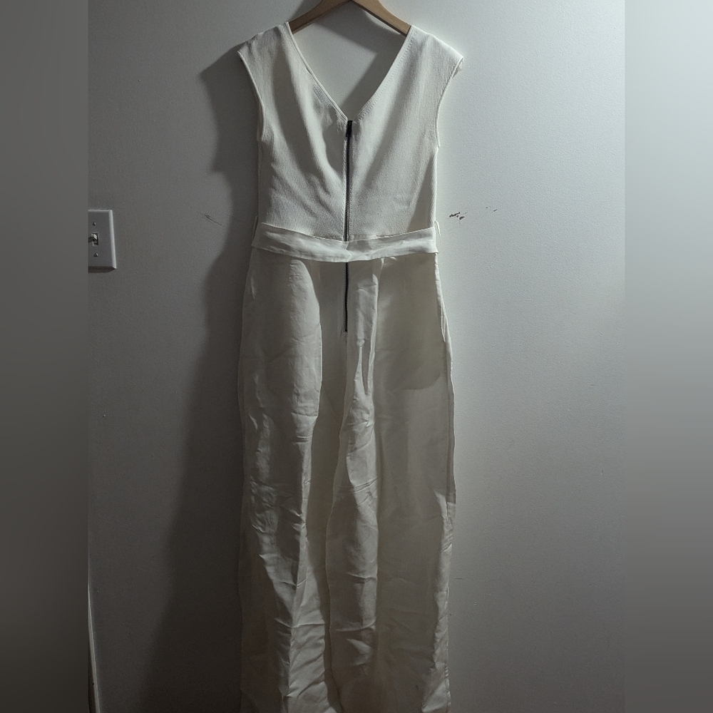 Ted Baker Tabbiaa white off the shoulder wide leg jumpsuit. Sz 3 - Picture 9 of 16